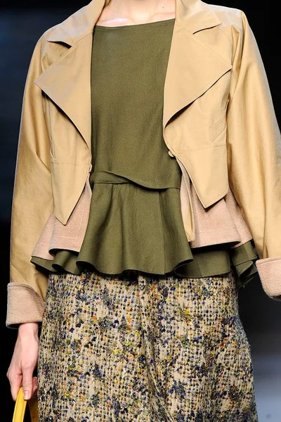 Look 35